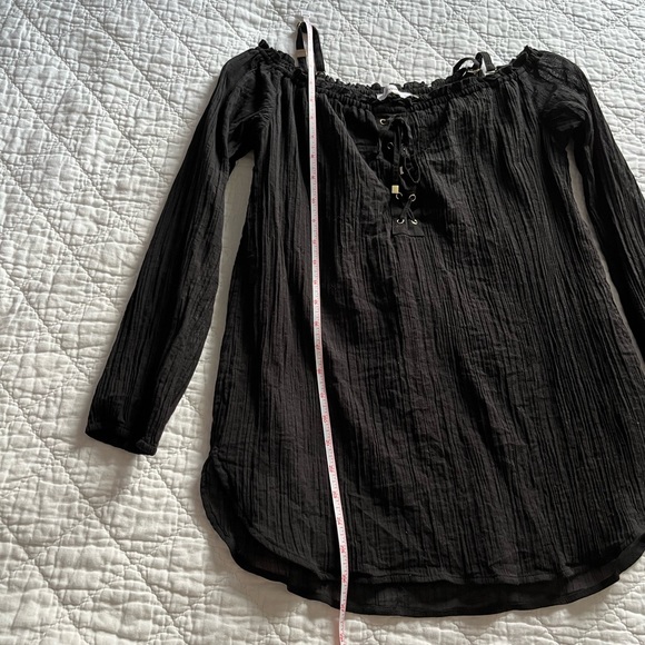 Calvin Klein Off the Shoulder Black and Gold Blouse with Lace Up Detail - Picture 13 of 16